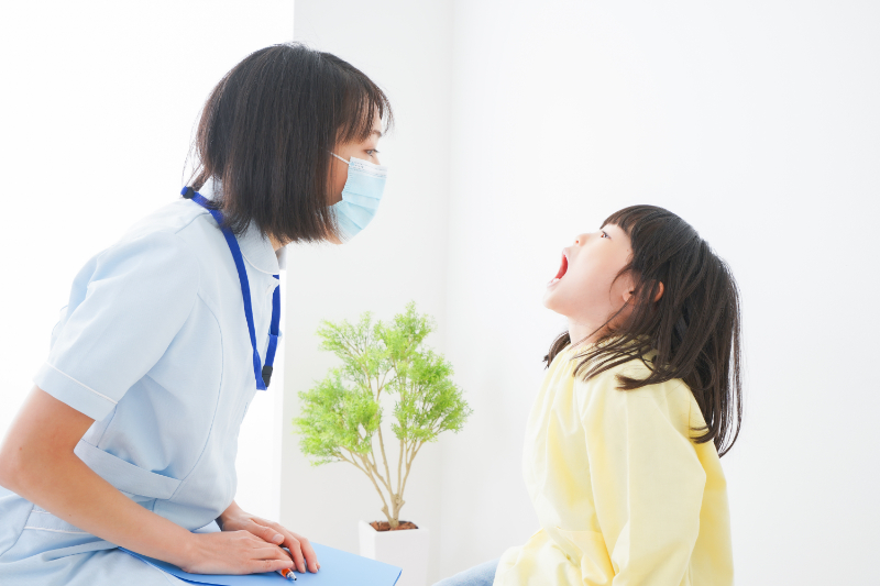 歯の定期健診を受けている子供